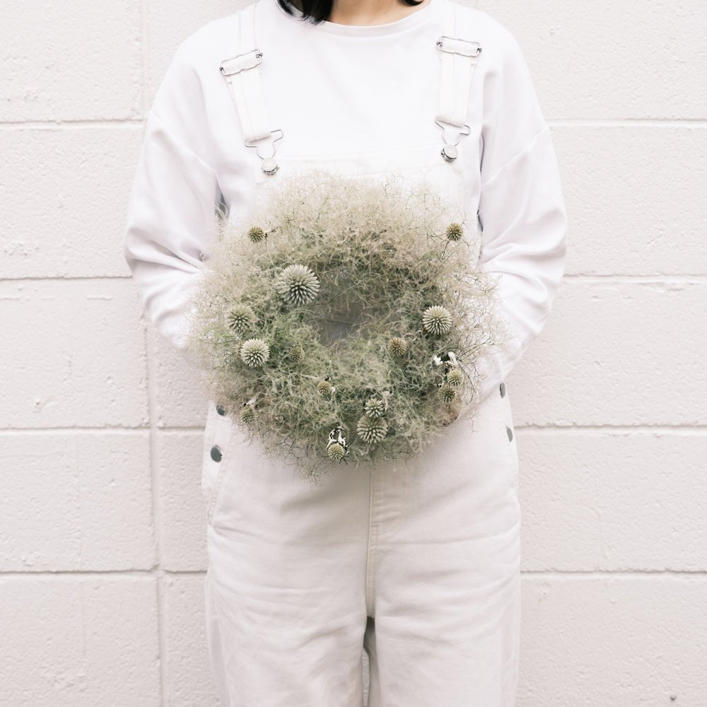 ドライリース スモークツリーをオーダーするならFlower&Plants tette │ 「手から手へ、想いを運ぶフラワーショップ」【板橋駅徒歩4分】【熟練フローリスト夫婦が運営】【最短2営業日で発送】【24時間365日注文OK】【ギフトは3300円〜】フラワーギフトを手から手へ、想いを込めたブーケやアレンジメントで大切な人に感謝と愛情を。シーンや用途に合わせて選びやすい豊富な種