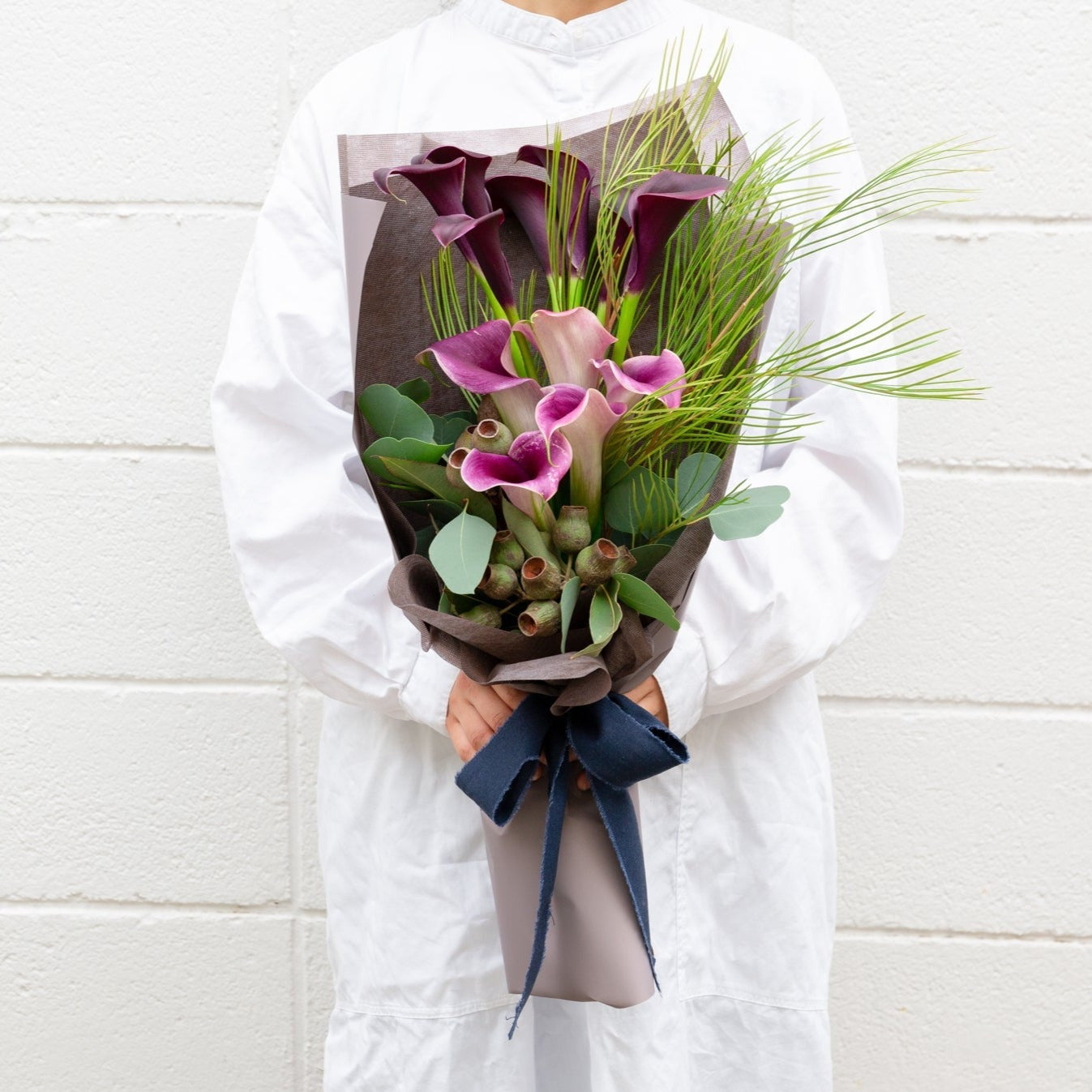 カラーのギフトをオーダーするならFlower&Plants tette │ 「手から手へ、想いを運ぶフラワーショップ」【板橋駅徒歩4分】【熟練フローリスト夫婦が運営】【最短2営業日で発送】【24時間365日注文OK】【ギフトは3300円〜】フラワーギフトを手から手へ、想いを込めたブーケやアレンジメントで大切な人に感謝と愛情を。シーンや用途に合わせて選びやすい豊富な種