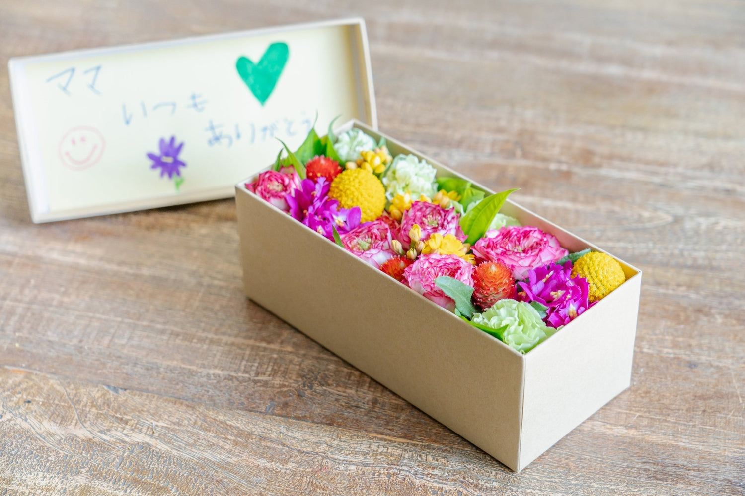 5月のボックスフラワーのキッズレッスンのお知らせです🌸 - Flower&Plants tette