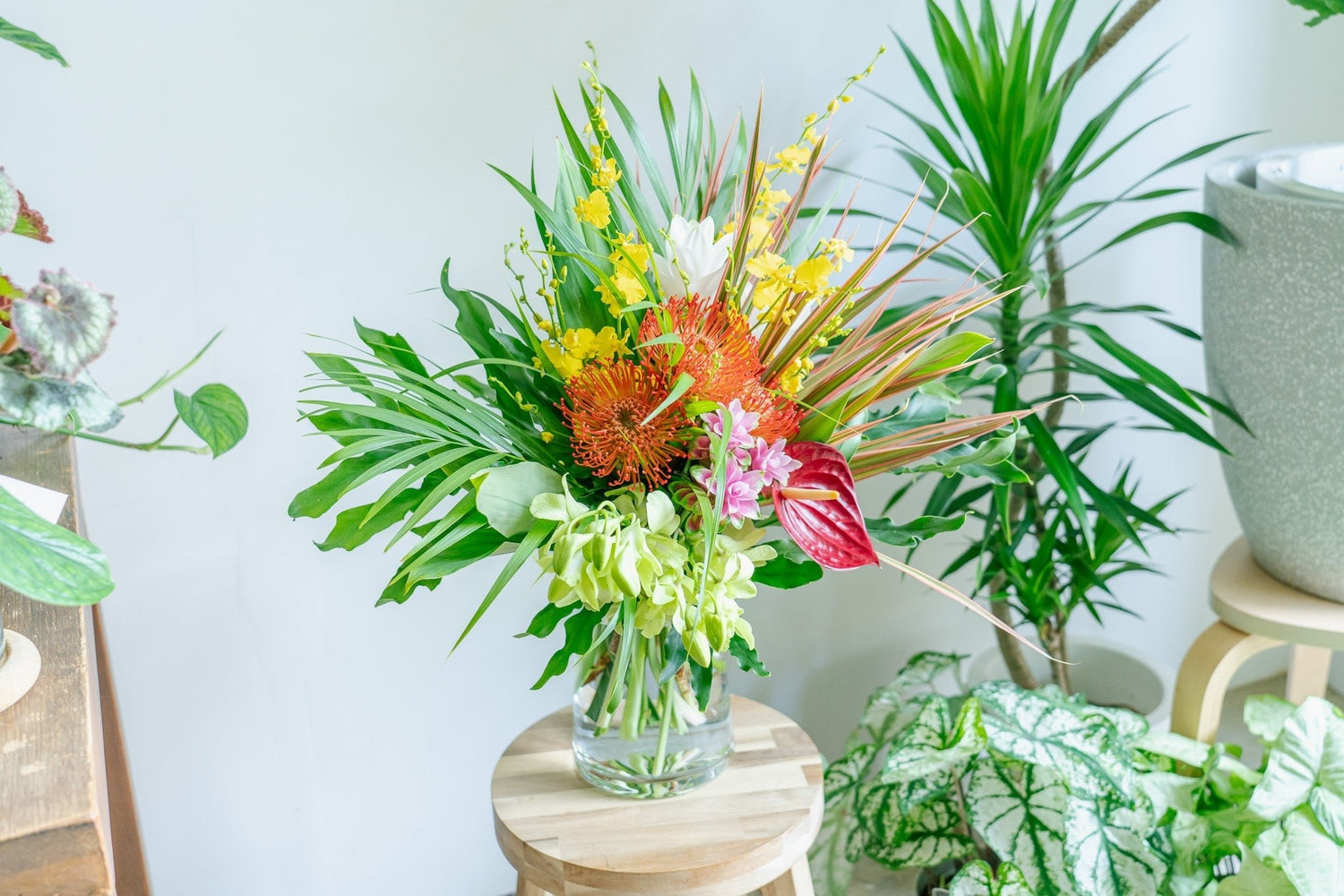 8月のトロピカルブーケレッスンのお知らせです💐🌴🌺 - Flower&Plants tette