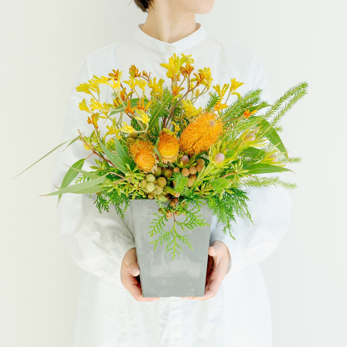 お祝いネイティブフラワーおまかせ11000をオーダーするならFlower&amp;Plants tette │ 「手から手へ、想いを運ぶフラワーショップ」【板橋駅徒歩4分】【熟練フローリスト夫婦が運営】【最短2営業日で発送】【24時間365日注文OK】【ギフトは3300円〜】フラワーギフトを手から手へ、想いを込めたブーケやアレンジメントで大切な人に感謝と愛情を。シーンや用途に合わせて選びやすい豊富な種