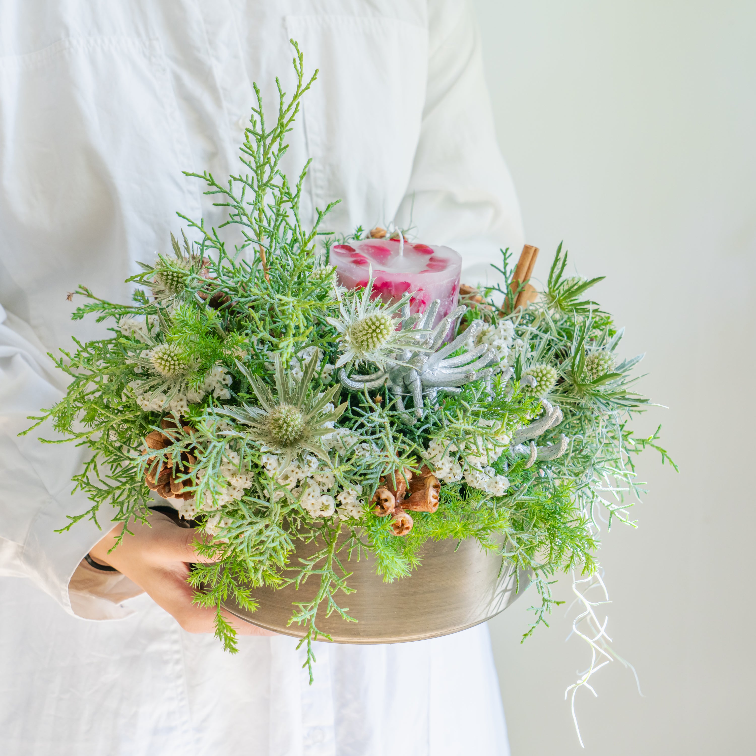 クリスマスキャンドルアレンジメント2025ならFlower&Plants tette