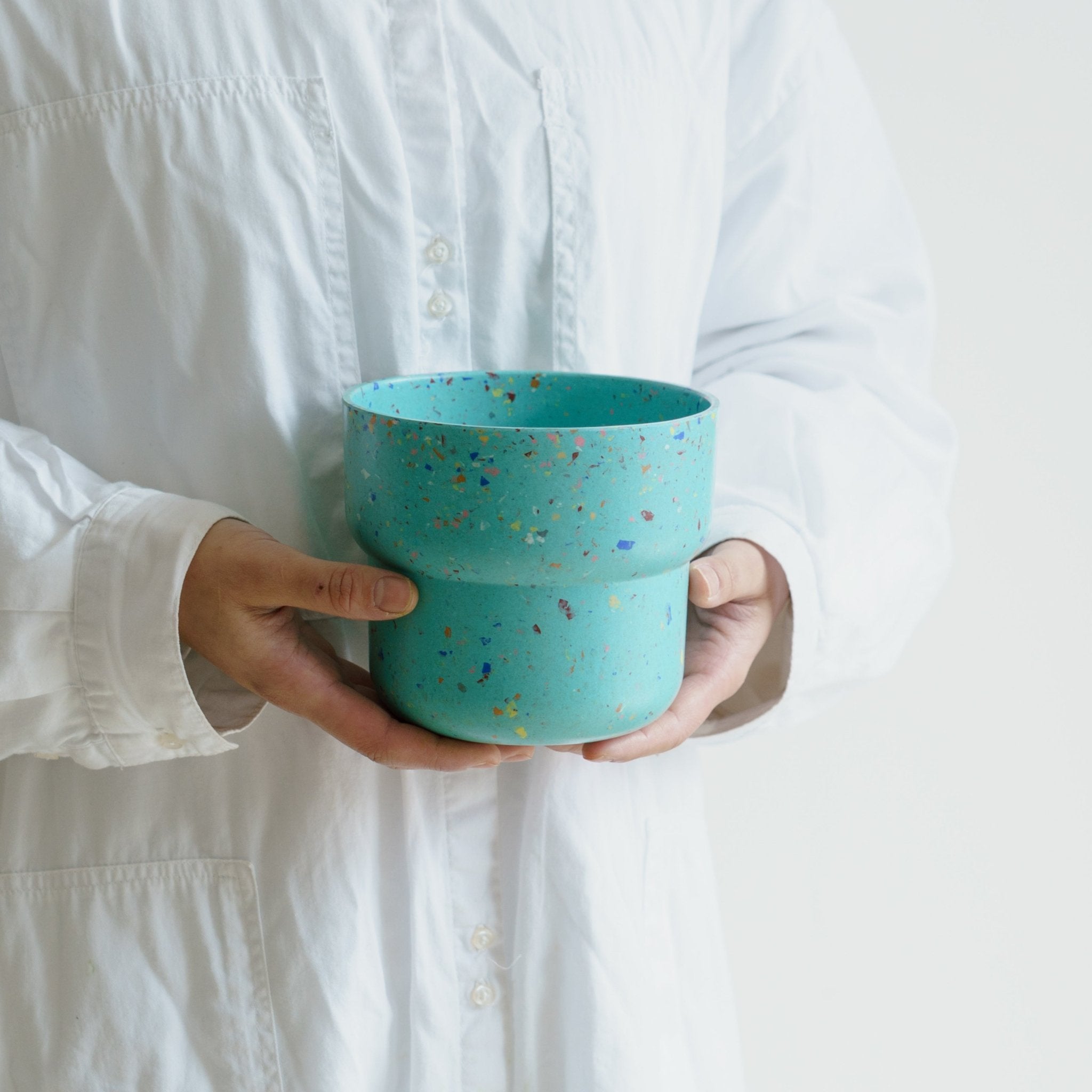 エコチップペインターポットをオーダーするならFlower&amp;Plants tette │ 「手から手へ、想いを運ぶフラワーショップ」【板橋駅徒歩4分】【熟練フローリスト夫婦が運営】【最短2営業日で発送】【24時間365日注文OK】【ギフトは3300円〜】フラワーギフトを手から手へ、想いを込めたブーケやアレンジメントで大切な人に感謝と愛情を。シーンや用途に合わせて選びやすい豊富な種