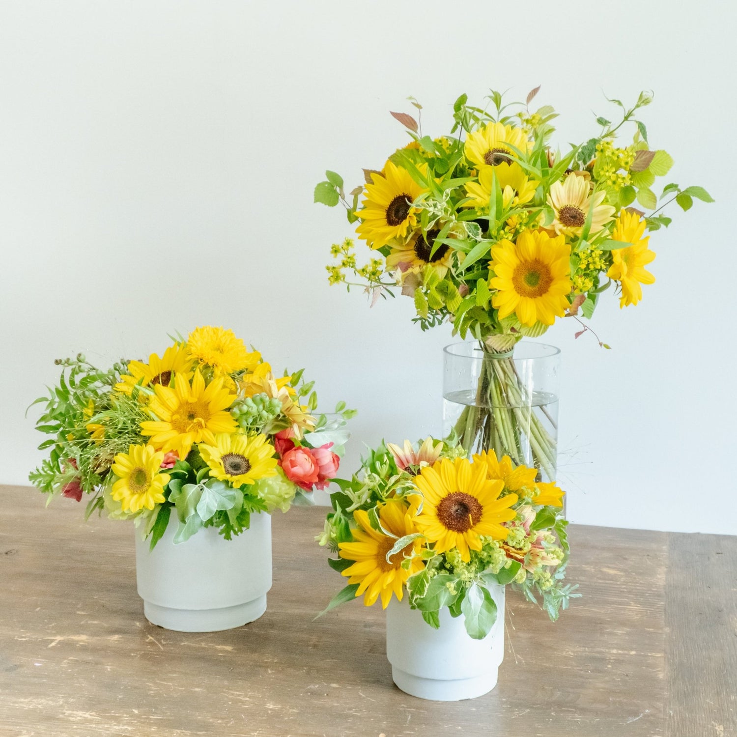 ひまわりのギフトをオーダーするならFlower&amp;Plants tette │ 「手から手へ、想いを運ぶフラワーショップ」【板橋駅徒歩4分】【熟練フローリスト夫婦が運営】【最短2営業日で発送】【24時間365日注文OK】【ギフトは3300円〜】フラワーギフトを手から手へ、想いを込めたブーケやアレンジメントで大切な人に感謝と愛情を。シーンや用途に合わせて選びやすい豊富な種