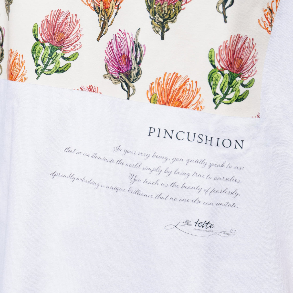 【数量限定】tetteオリジナルプリントTシャツをオーダーするならFlower&amp;Plants tette │ 「手から手へ、想いを運ぶフラワーショップ」【板橋駅徒歩4分】【熟練フローリスト夫婦が運営】【最短2営業日で発送】【24時間365日注文OK】【ギフトは3300円〜】フラワーギフトを手から手へ、想いを込めたブーケやアレンジメントで大切な人に感謝と愛情を。シーンや用途に合わせて選びやすい豊富な種