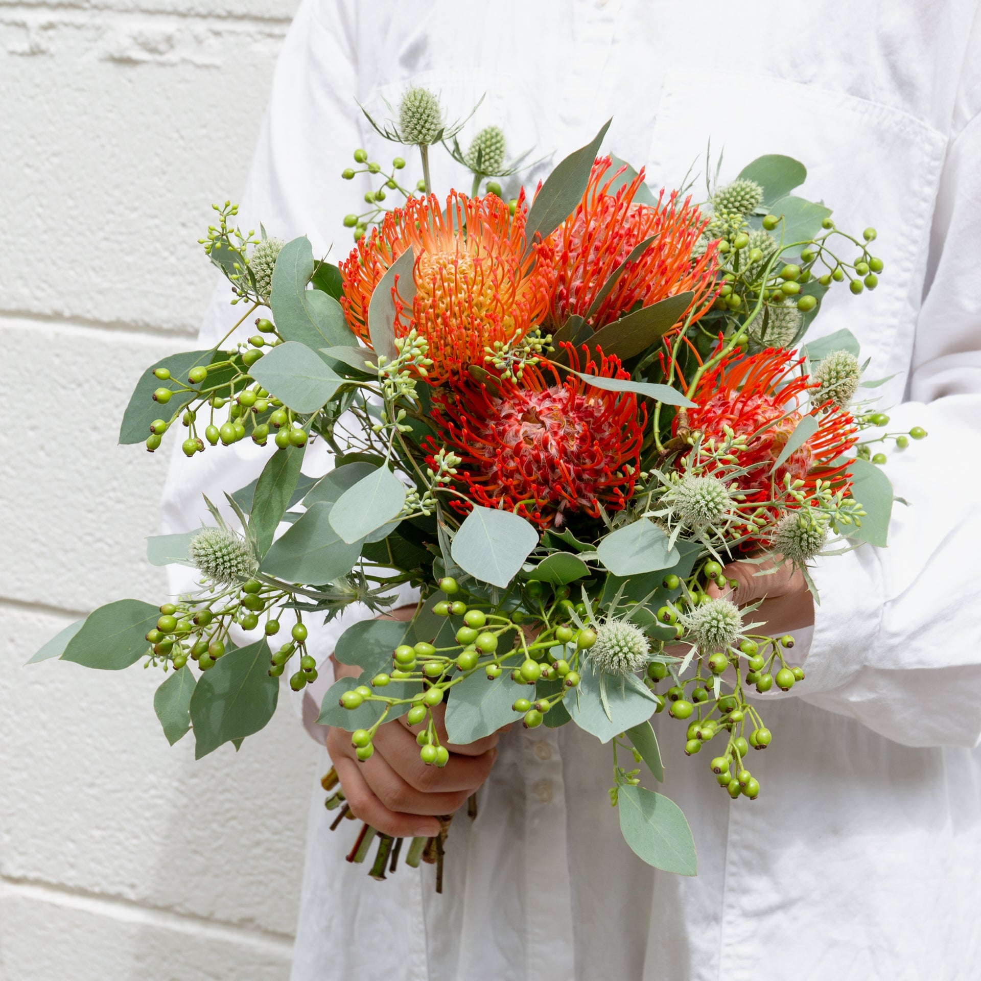 ピンクッションのブーケをオーダーするならFlower&amp;Plants tette │ 「手から手へ、想いを運ぶフラワーショップ」【板橋駅徒歩4分】【熟練フローリスト夫婦が運営】【最短2営業日で発送】【24時間365日注文OK】【ギフトは3300円〜】フラワーギフトを手から手へ、想いを込めたブーケやアレンジメントで大切な人に感謝と愛情を。シーンや用途に合わせて選びやすい豊富な種