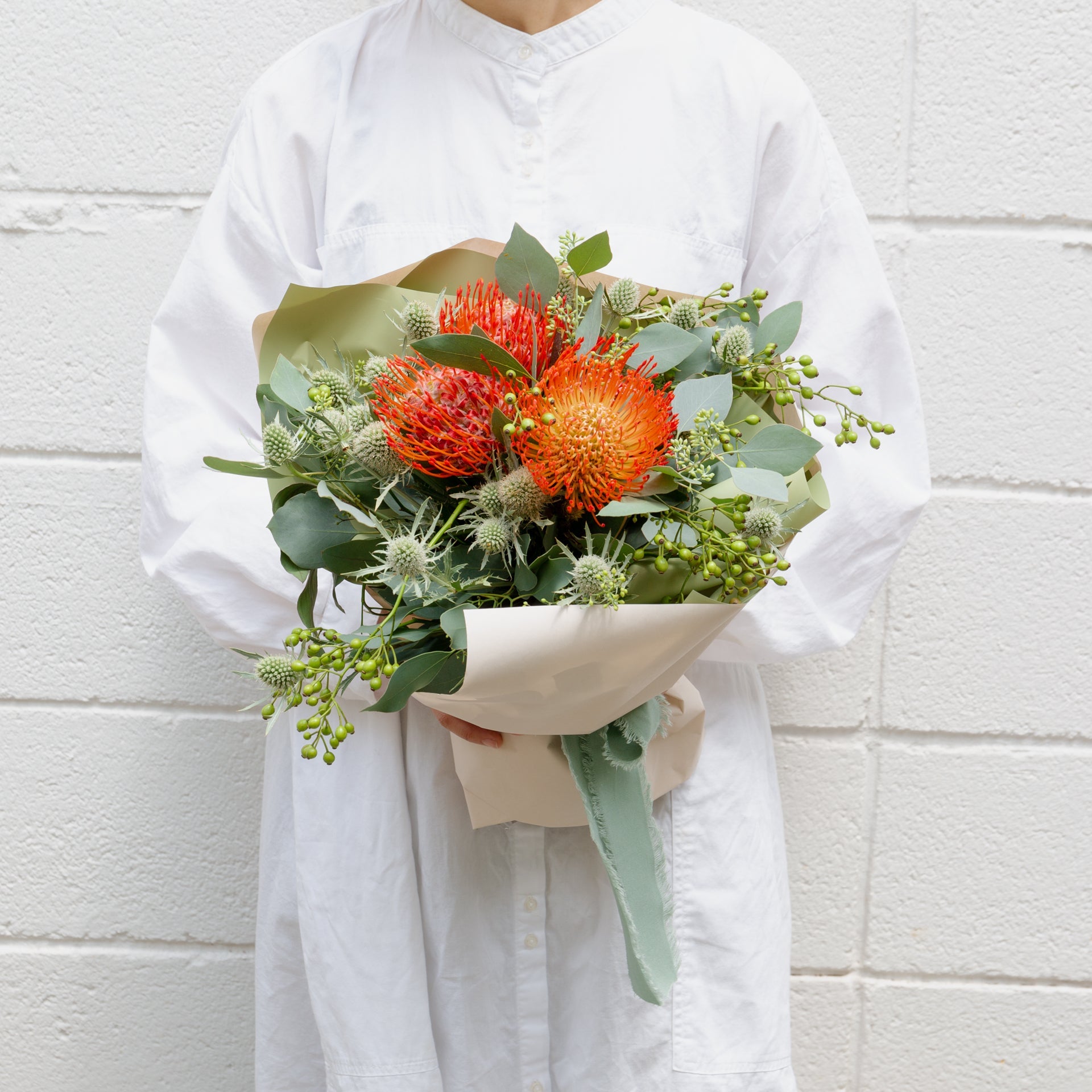 ピンクッションのブーケをオーダーするならFlower&amp;Plants tette │ 「手から手へ、想いを運ぶフラワーショップ」【板橋駅徒歩4分】【熟練フローリスト夫婦が運営】【最短2営業日で発送】【24時間365日注文OK】【ギフトは3300円〜】フラワーギフトを手から手へ、想いを込めたブーケやアレンジメントで大切な人に感謝と愛情を。シーンや用途に合わせて選びやすい豊富な種